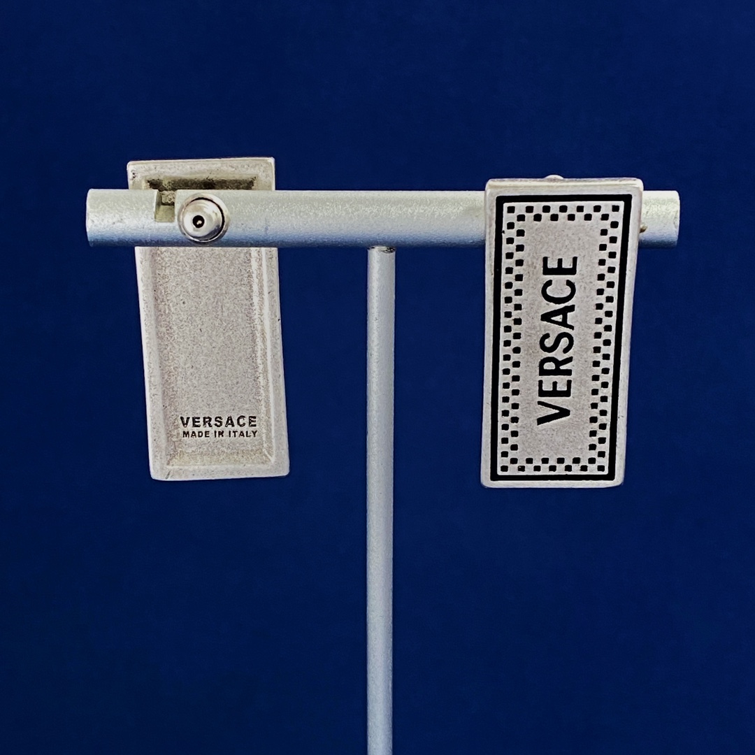 Versace Geometric Rectangular Bracelet and Earring Set Description - 图片 8