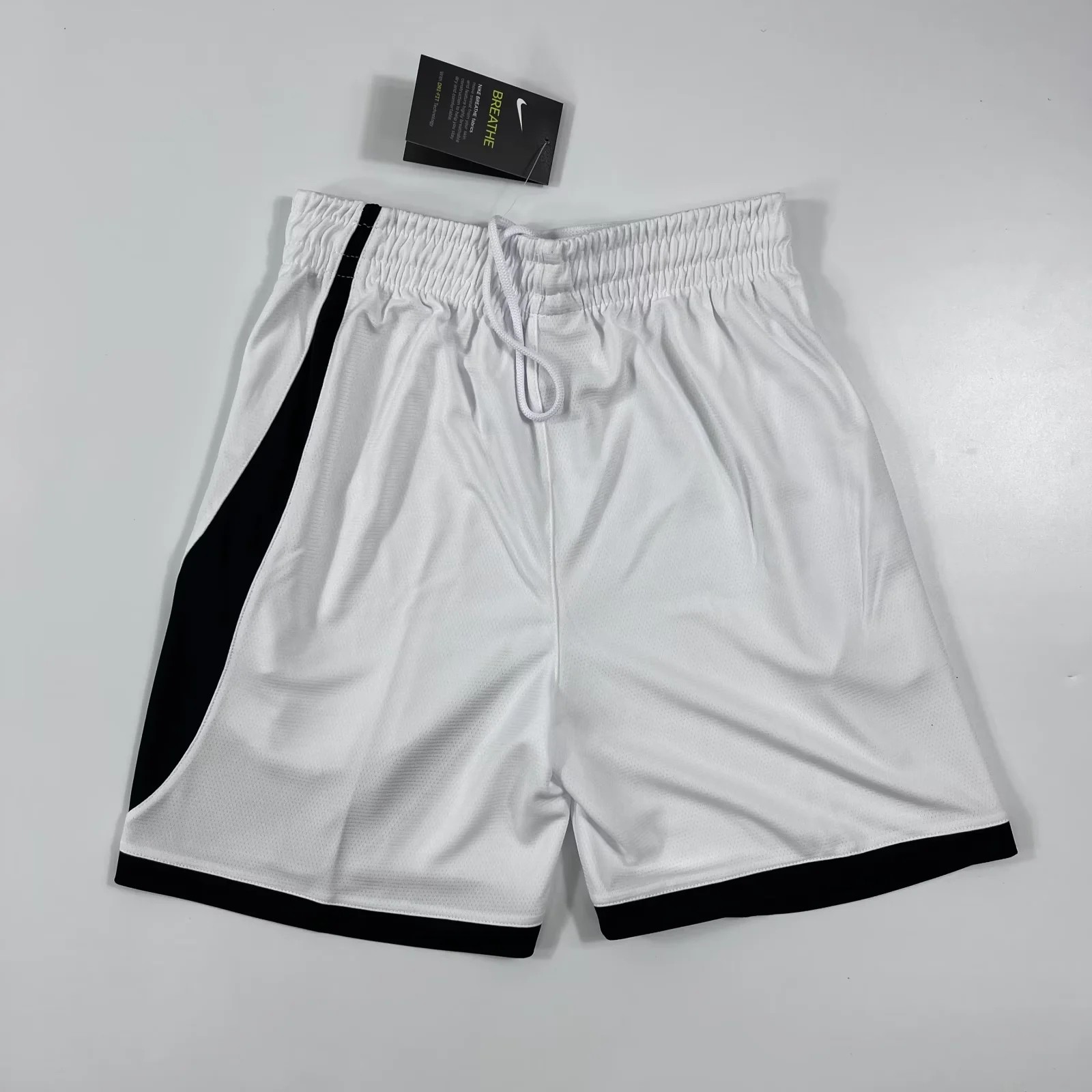 Nike Summer Men’s Shorts: Sporty and Stylish Couples’ Matching Leisure Wear - 图片 3