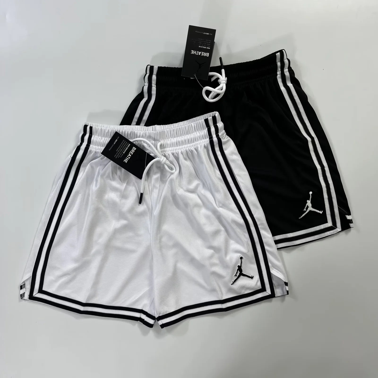 FY229: Unisex Breathable Sports Shorts for Stylish Recreation - 图片 1