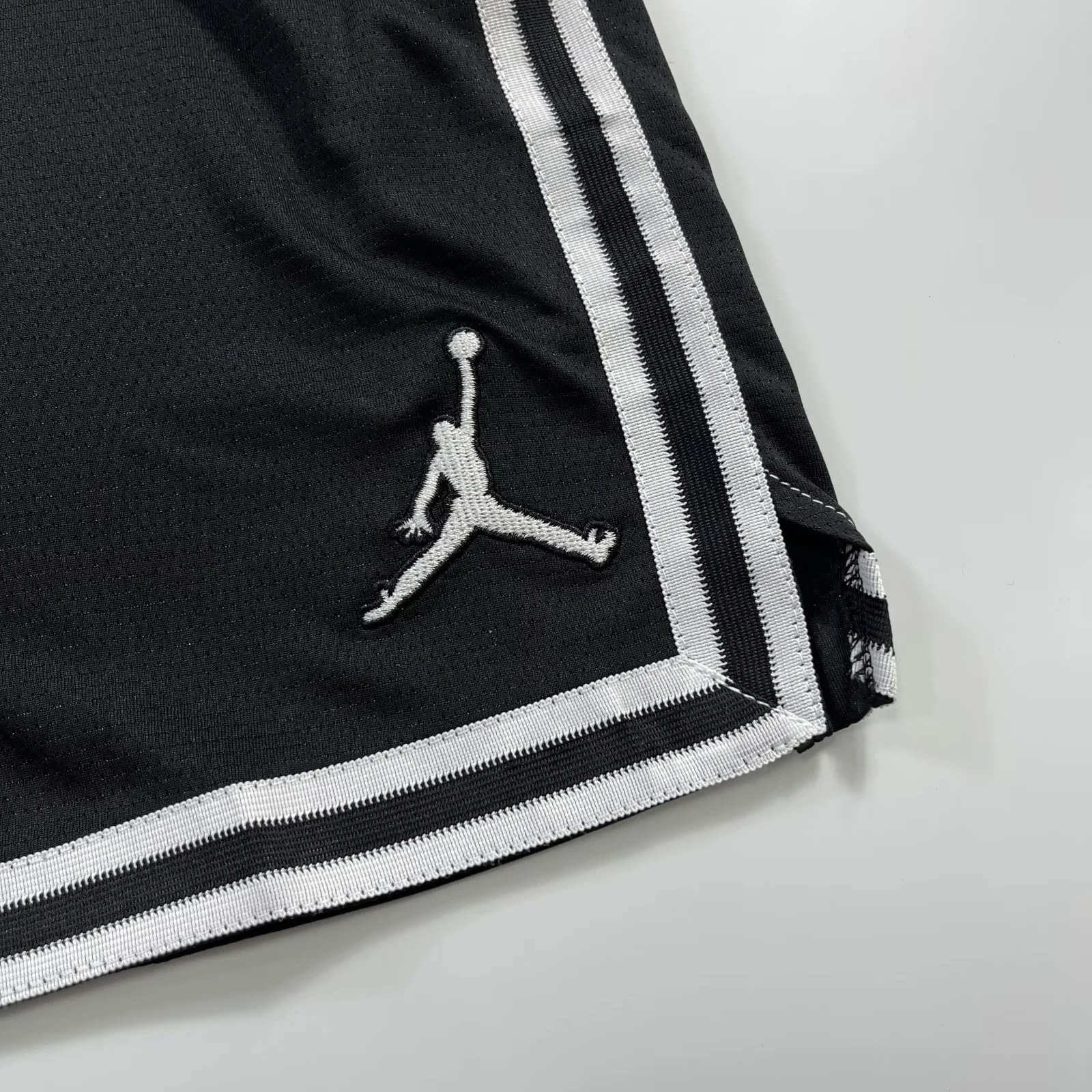 FY229: Unisex Breathable Sports Shorts for Stylish Recreation - 图片 7