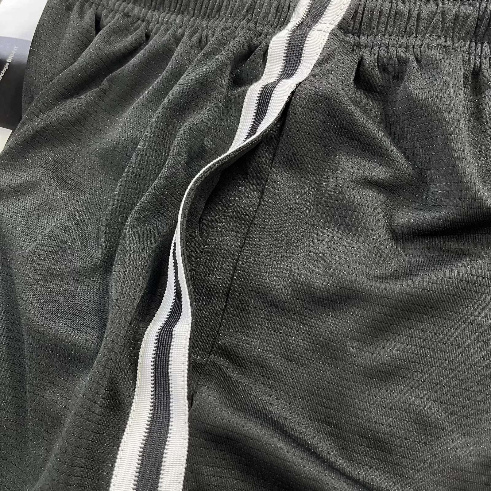 FY229: Unisex Breathable Sports Shorts for Stylish Recreation - 图片 8