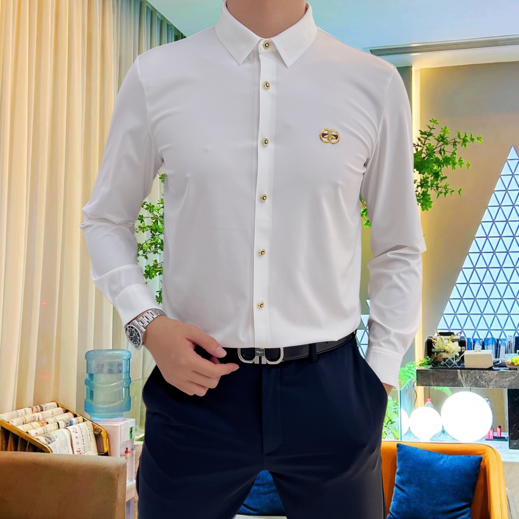 NO:646305,Seamless nylon long-sleeved shirt, simple European light luxury style A1527#M-4XL,,shirts,alexander wang19860909无痕锦氨长袖衬衫 简欧轻奢风 A1527#M-4XL,,shirts,alexander wang,Men's clothing