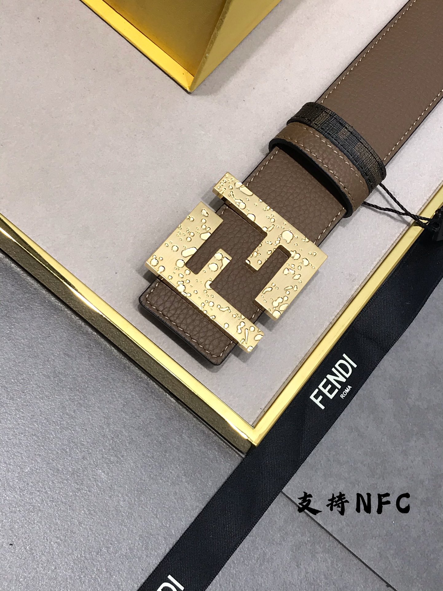 新款 FD 宽38 MM 支持NFC 芯片扫描标志造型皮带棕色色配原版老花制成