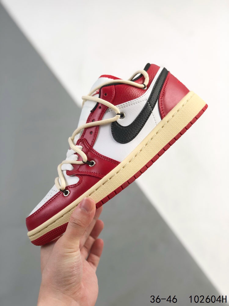 高品质真标带半码！
乔丹Air Jordan 1 Low AJ1 WH 乔1 绑绳绑带 低帮复古文化休闲运动篮球鞋。凭借出色的性能和吸睛的外观， Air Jordan直是风球场和街头的时尚标杆。Air Jordan 1 从1985年面世的元年款汲取设计灵感，采用简洁大方的经典外观，熟悉中带一抹新颖。
ID：102604H