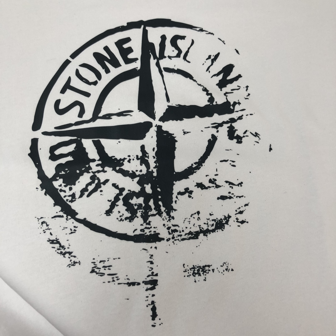 “Stone Island Custom Cotton T-shirts: Original Design, Comfortable Fit, Various Sizes Available” - 图片 5