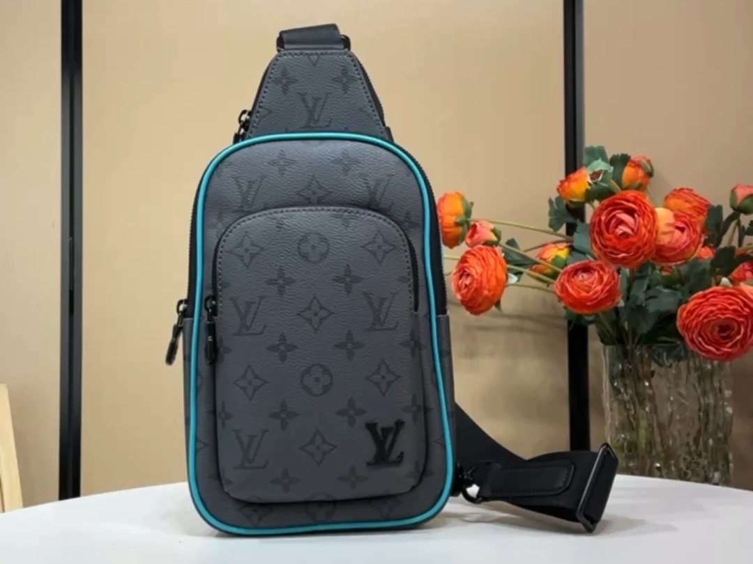 Louis Vuitton LV Avenue Tassen Schoudertas Designer replica
 Blauw Lichtblauw m11703