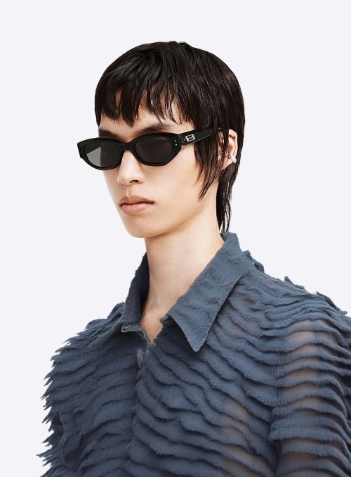 Balenciaga Benven Sunglasses - Stylish Black Frames, Modern Oval Design 1 Balenciaga Benven Sunglasses - Stylish Black Frames, Modern Oval Design