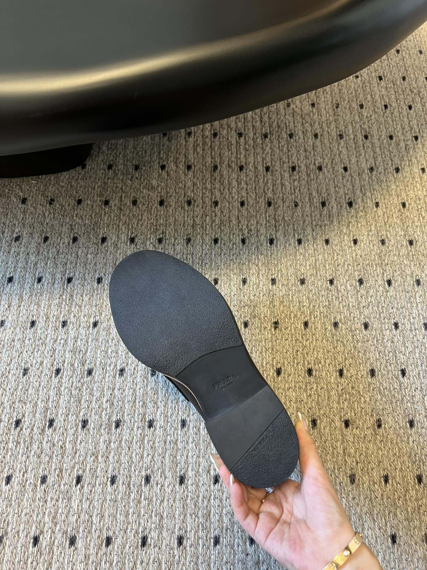 Prad*普拉达 软牛皮厚底经典三角标乐福鞋 新款配色真的绝！适用于各个季节！当之无愧的四季款，刘雯众多