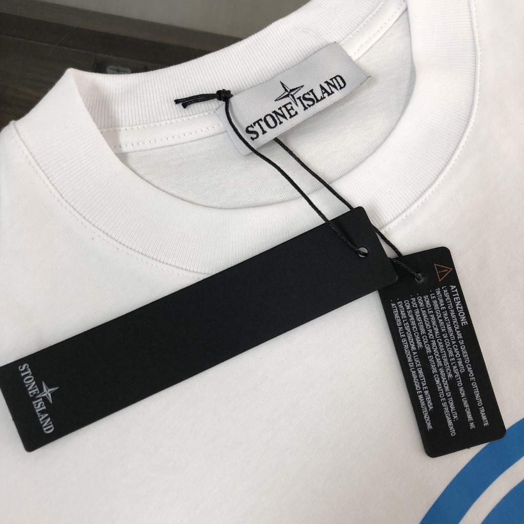 Stone Island’s Latest Custom Cotton T-Shirt Collection in Black and White, Sizes S-XL - 图片 4