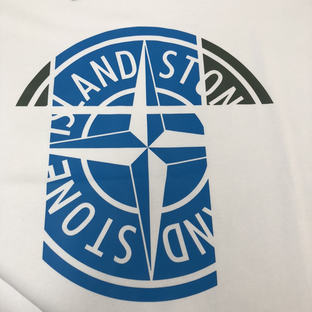 Stone Island’s Latest Custom Cotton T-Shirt Collection in Black and White, Sizes S-XL - 图片 5