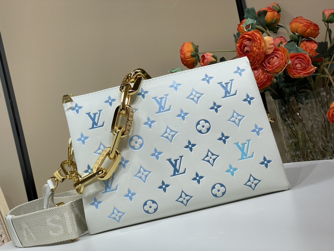 Louis Vuitton LV Coussin Tassen handtassen Replica van de winkelontwerper
 Wit Afdrukken Schapenvacht Weven Kettingen m57790