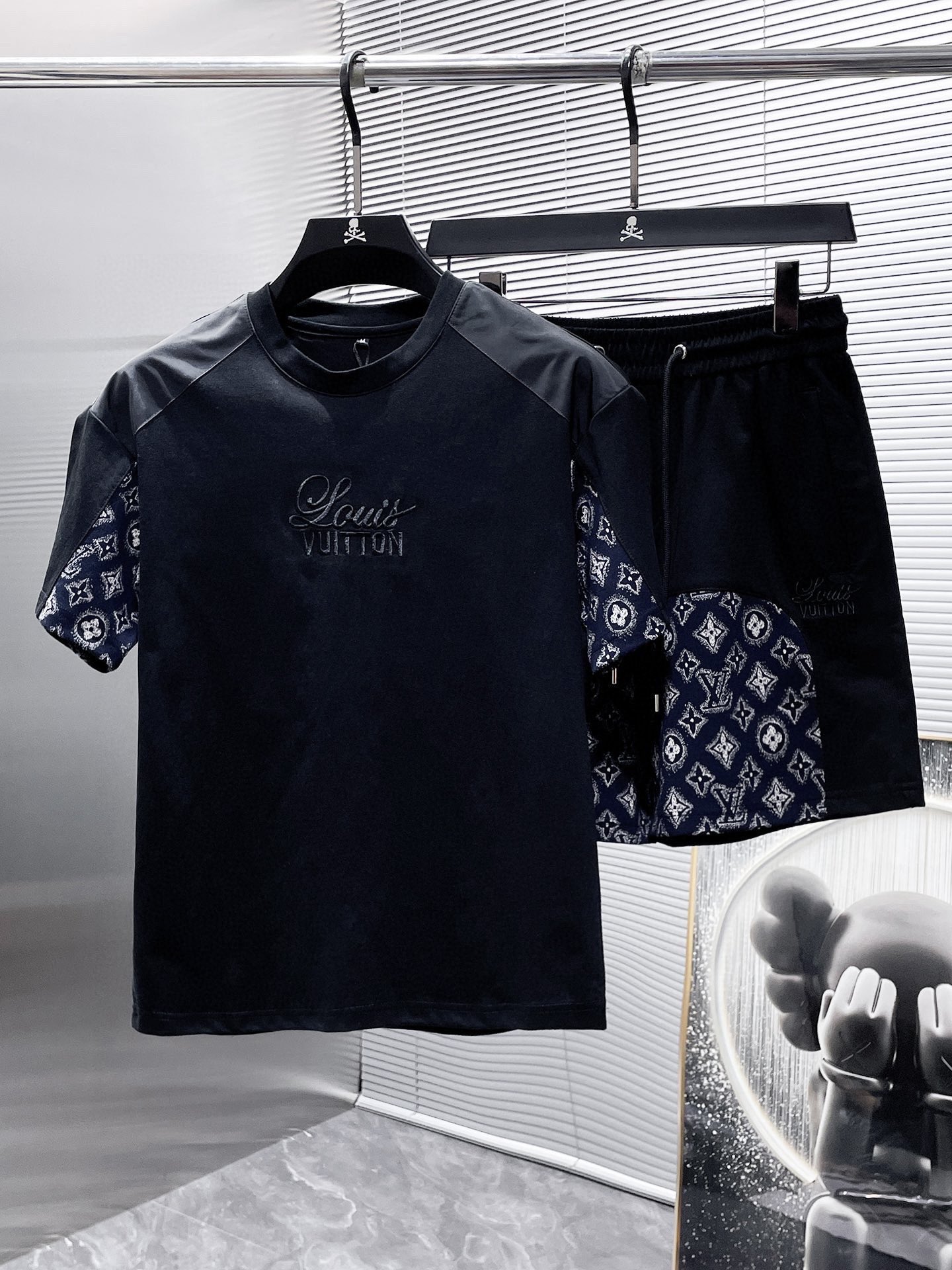 Louis Vuitton Clothing Shorts T-Shirt Two Piece Outfits & Matching Sets Cotton Fashion Short Sleeve