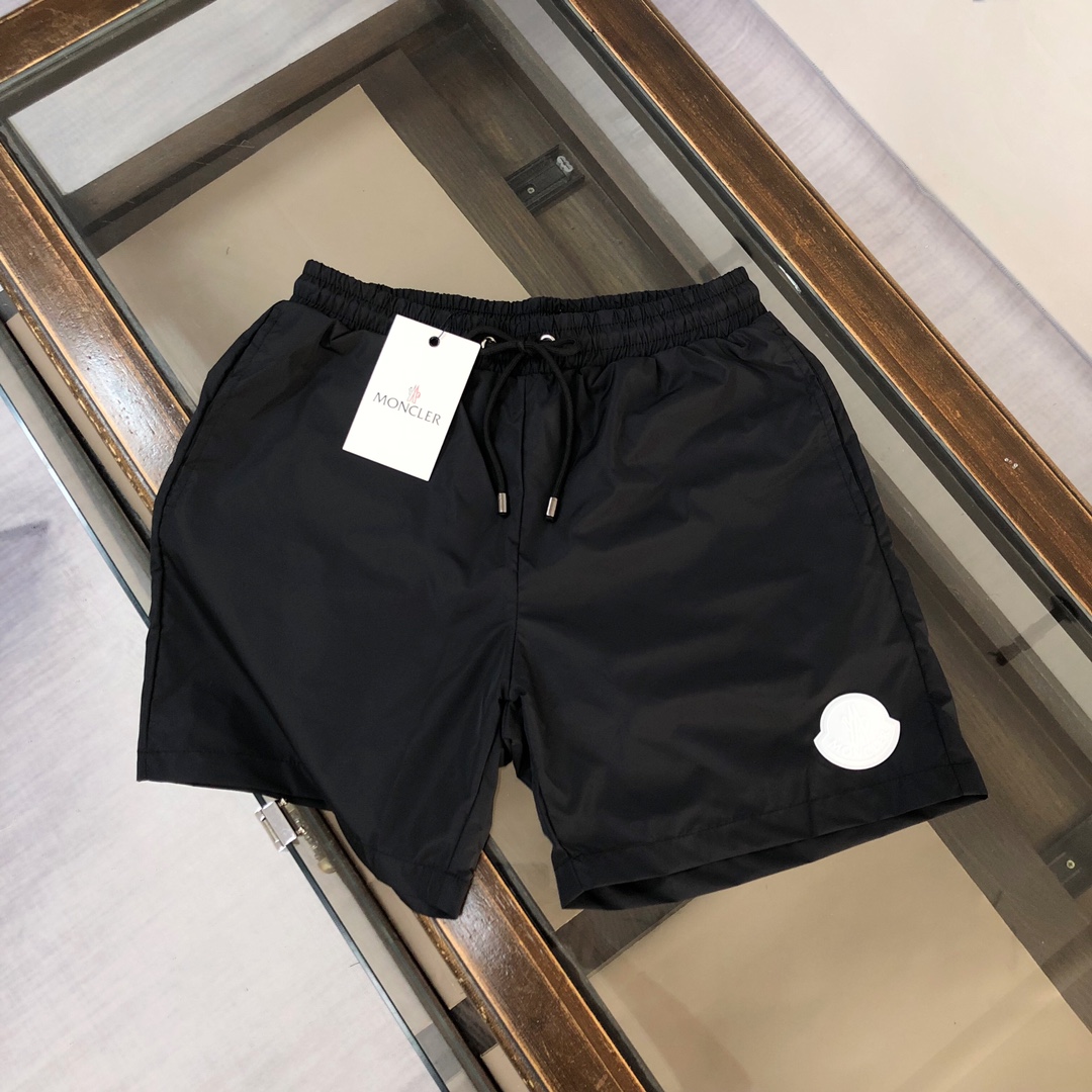 Moncler Men's Swim Trunks: Comfortable, Stylish Beach & Poolside Shorts 2 i1721058181 8891 0