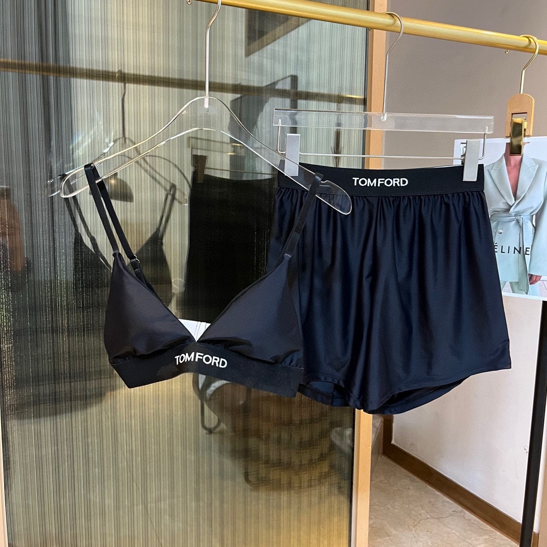 NO:290798,TOMFORD new bikini medieval suit suspender vest   triangle leggings split swimsuit, black, leopard print.S M L XL swimsuit swimsuit bikini, swimsuit, swimming trunks, bikinis19860909TOMFORD新款比基尼中古套装 吊带背心 三角打底裤分体泳衣,黑色,豹纹.S M L XL泳衣泳裤比基尼,泳衣，泳裤，比基尼,tom ford,swimsuits,bikinis,accessory