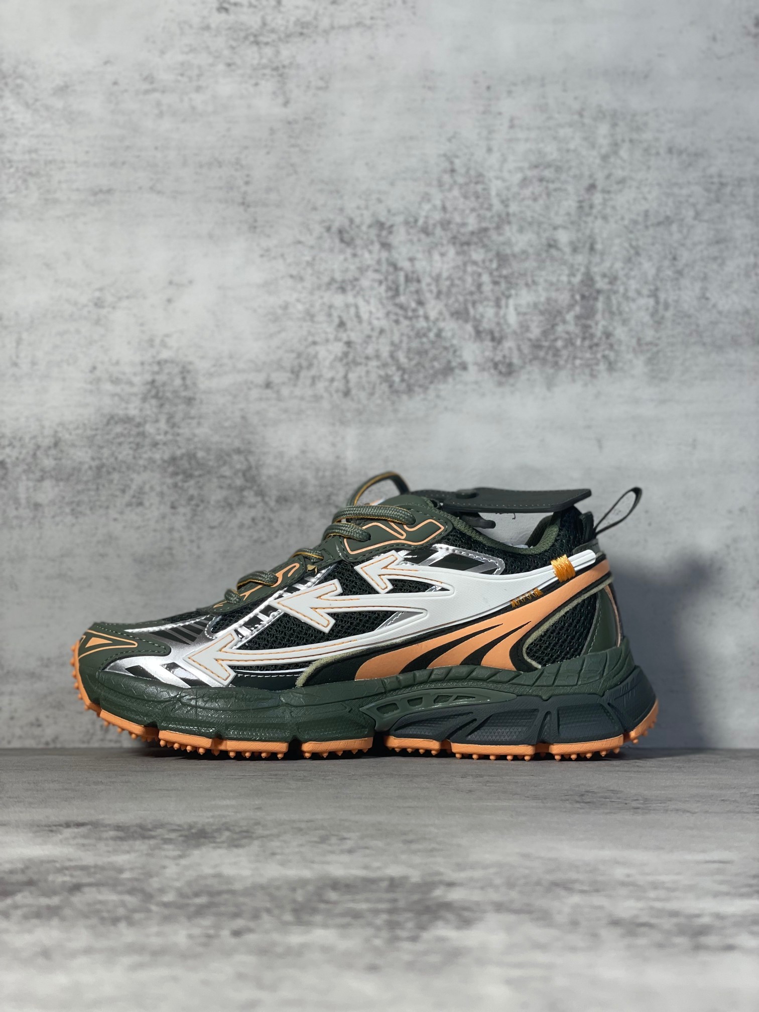 Off-White Men's OOO Olive/Orange Sneakers - Stylish, Comfortable, Durable 3 a1721210938783 0315