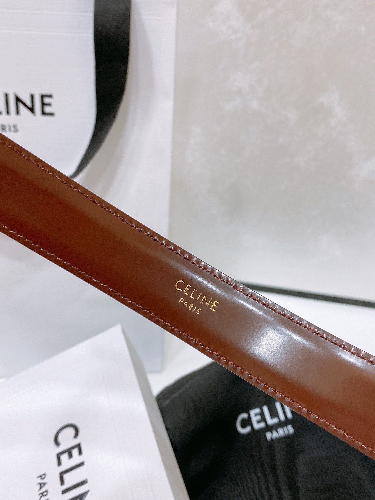 celine24小号TRIOMPHETAURILLON皮革腰带TAURILLON.中腰进口牛皮腰带皮革搭