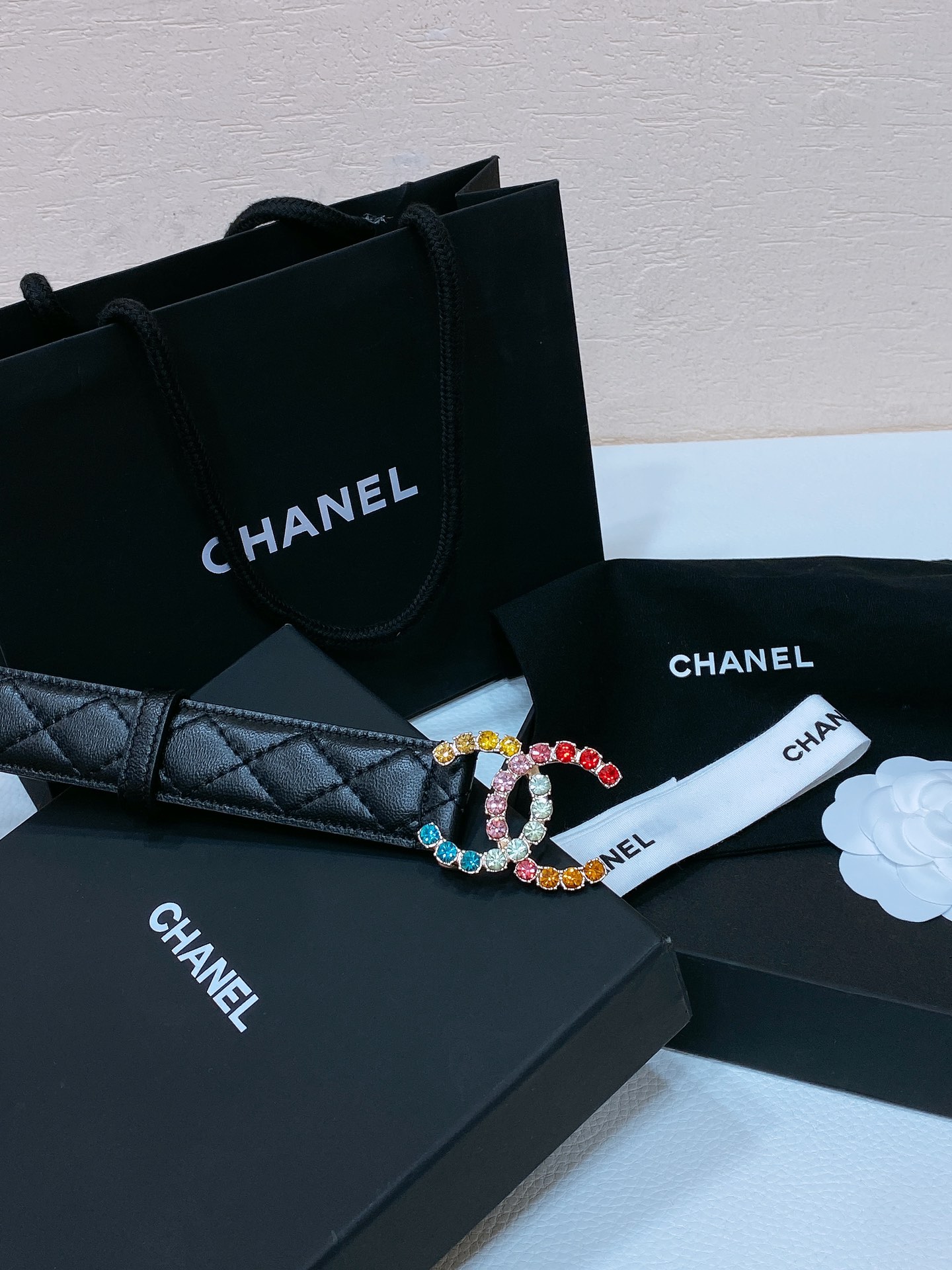 Chanel24c水钻粉红兰青黄彩色金属logo搭扣黄铜金属进口胎羊皮绣花带身手感柔软细腻3.0cm