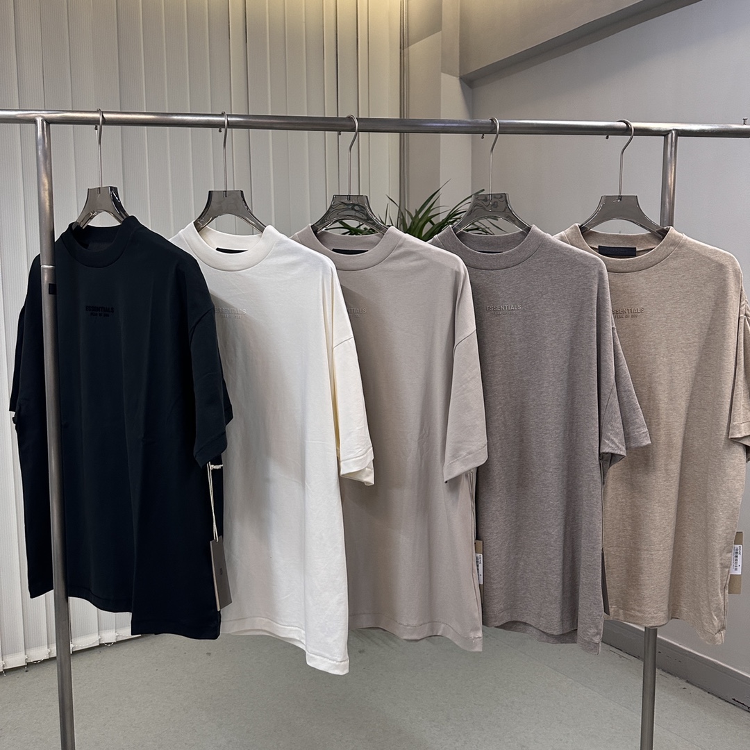 #094 云系列美丽绒印花短袖T
官方配色：   云舞白 Cloud Dancer 烟云灰 Silver Cloud 慕云金 Gold Heather 花麦灰 Core Heather 玄英黑 Jet Black   SIZE码数： (官方尺码)XS.S.M.L.XL