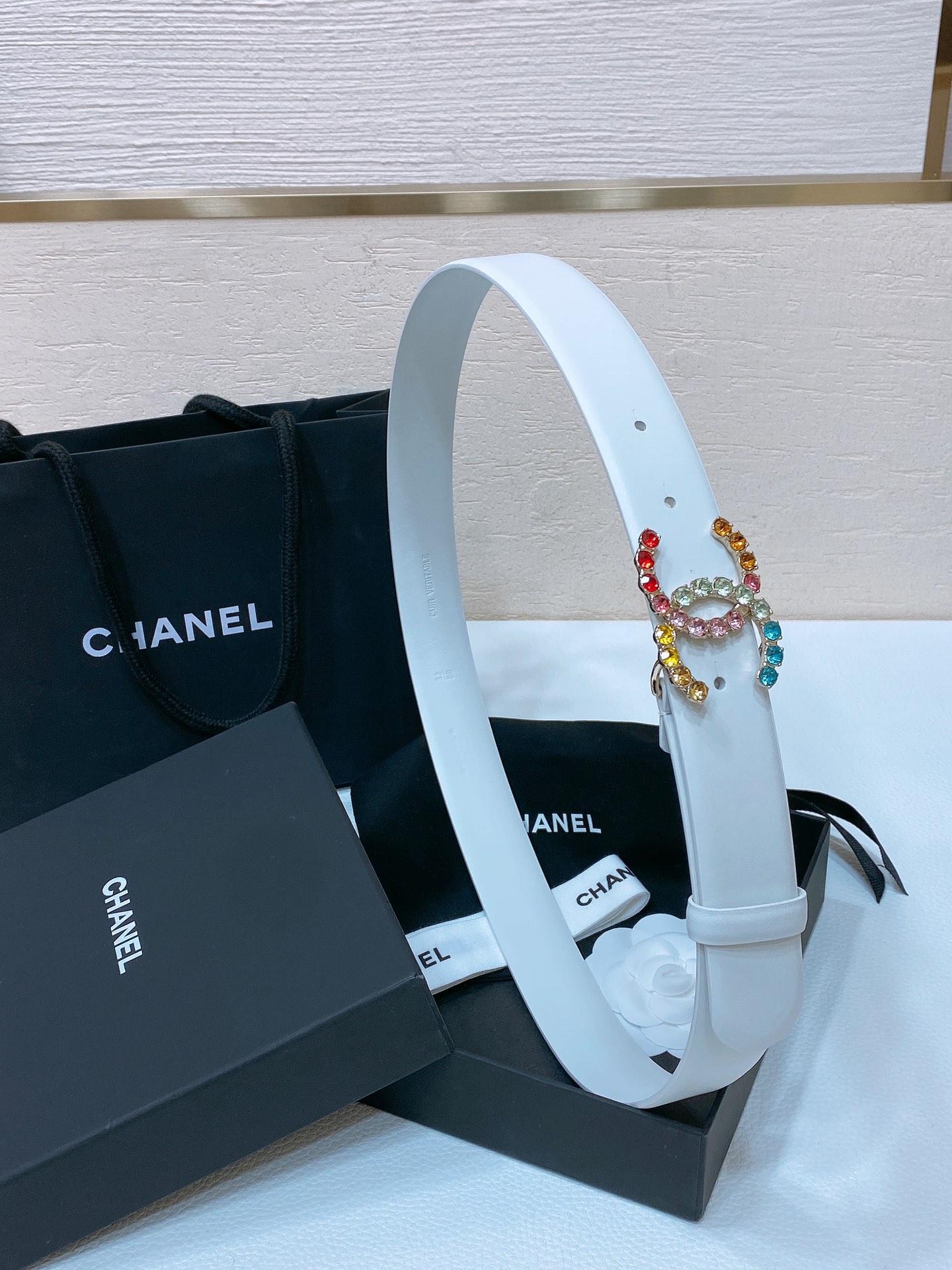 Chanel24c水钻粉红兰青黄彩色金属logo搭扣黄铜金属进口胎牛皮平纹带身手感柔软细腻3.0cm