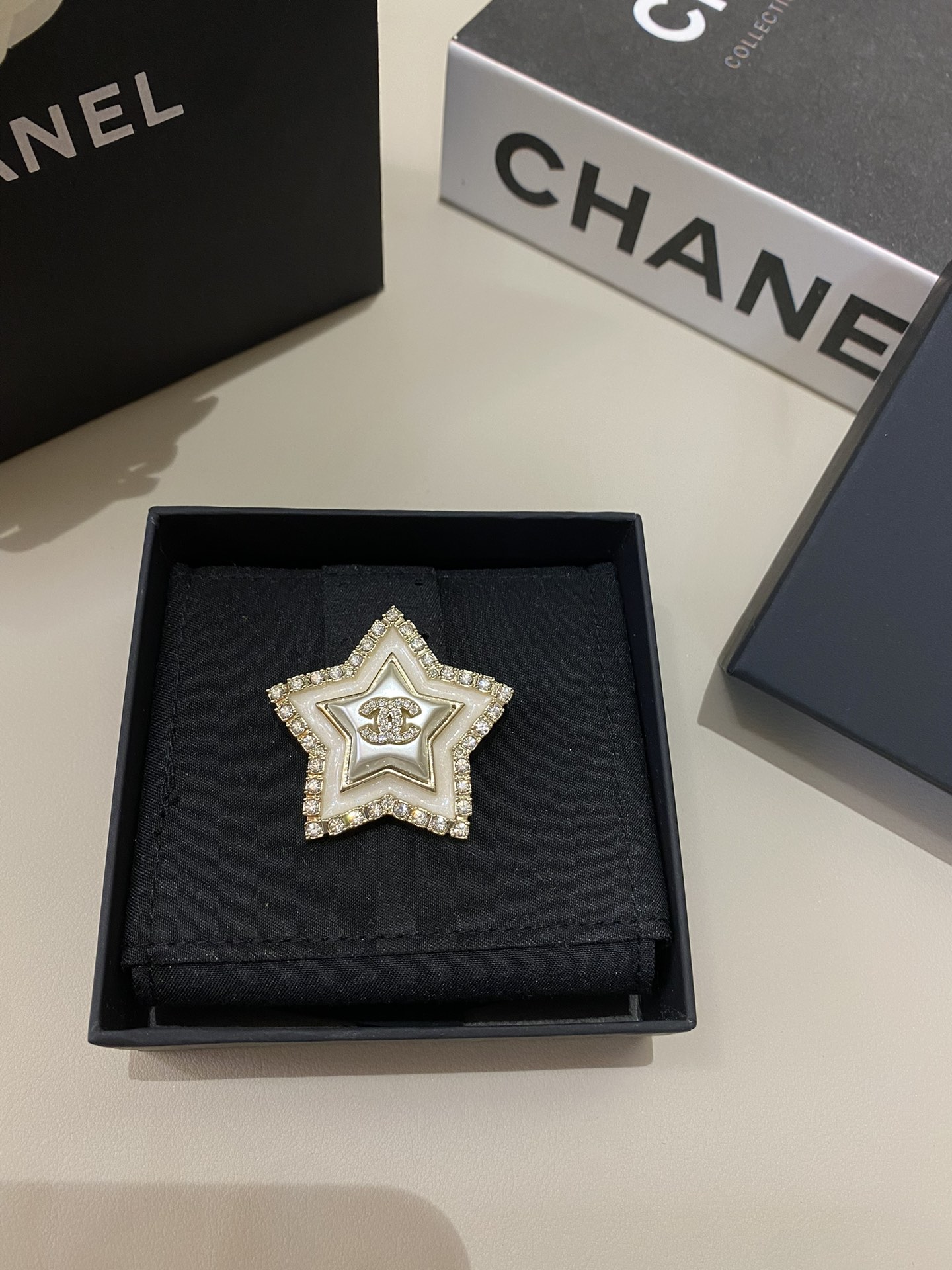 Chanel Joyas Broche Pendiente Oro Amarillo