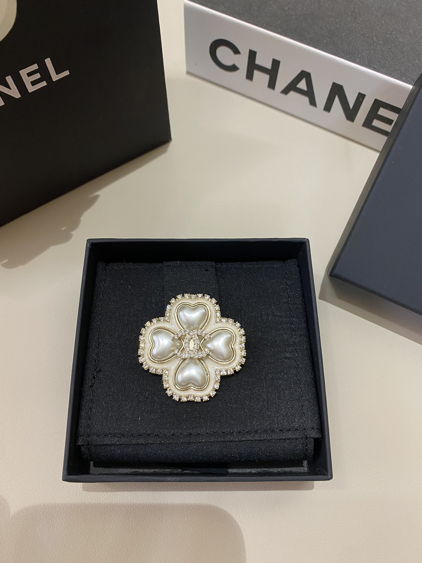 Chanel Joyas Broche Pendiente Oro Amarillo