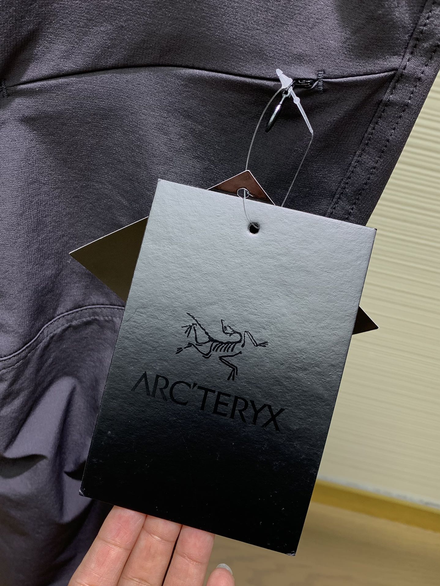 ARCTERYX始祖鸟2024春季新品时尚休闲裤专柜同步有售原单狠货采用进口原版面料顶级印花工艺字母图案