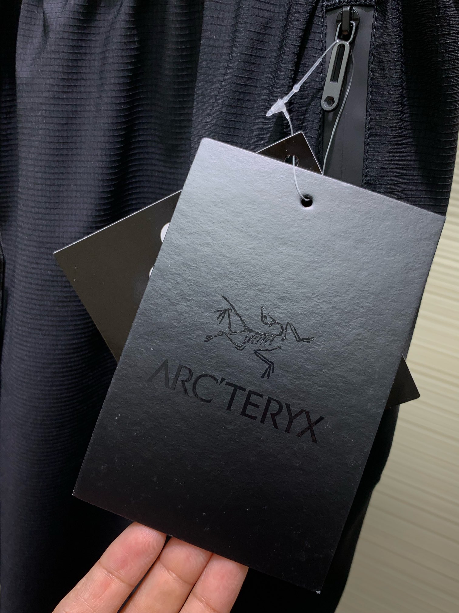 ARCTERYX始祖鸟2024夏季新品时尚休闲短裤专柜同步有售原单狠货采用进口原版面料顶级印花工艺字母图