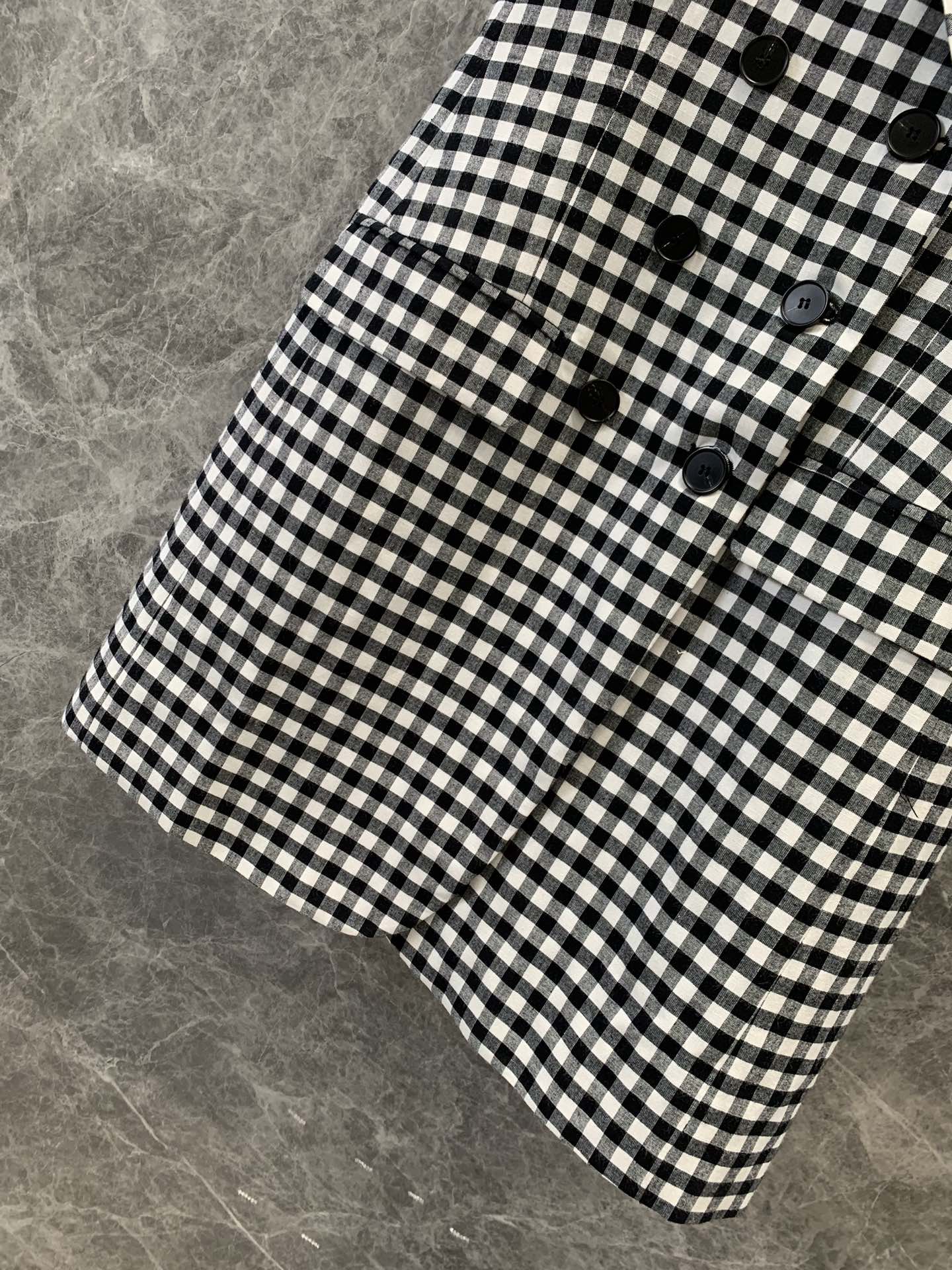 High-Quality Women’s Dress Collection: Kamikaze Suit and Classic Designs - 图片 6