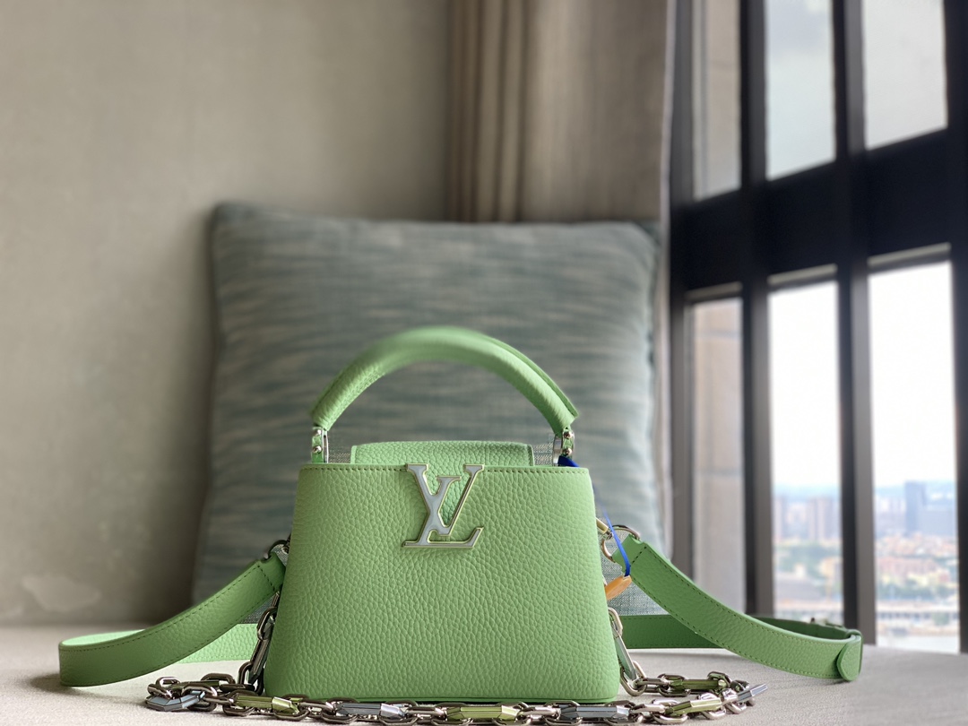 루이비통(CD) M24683 가방 Louis Vuitton Bag