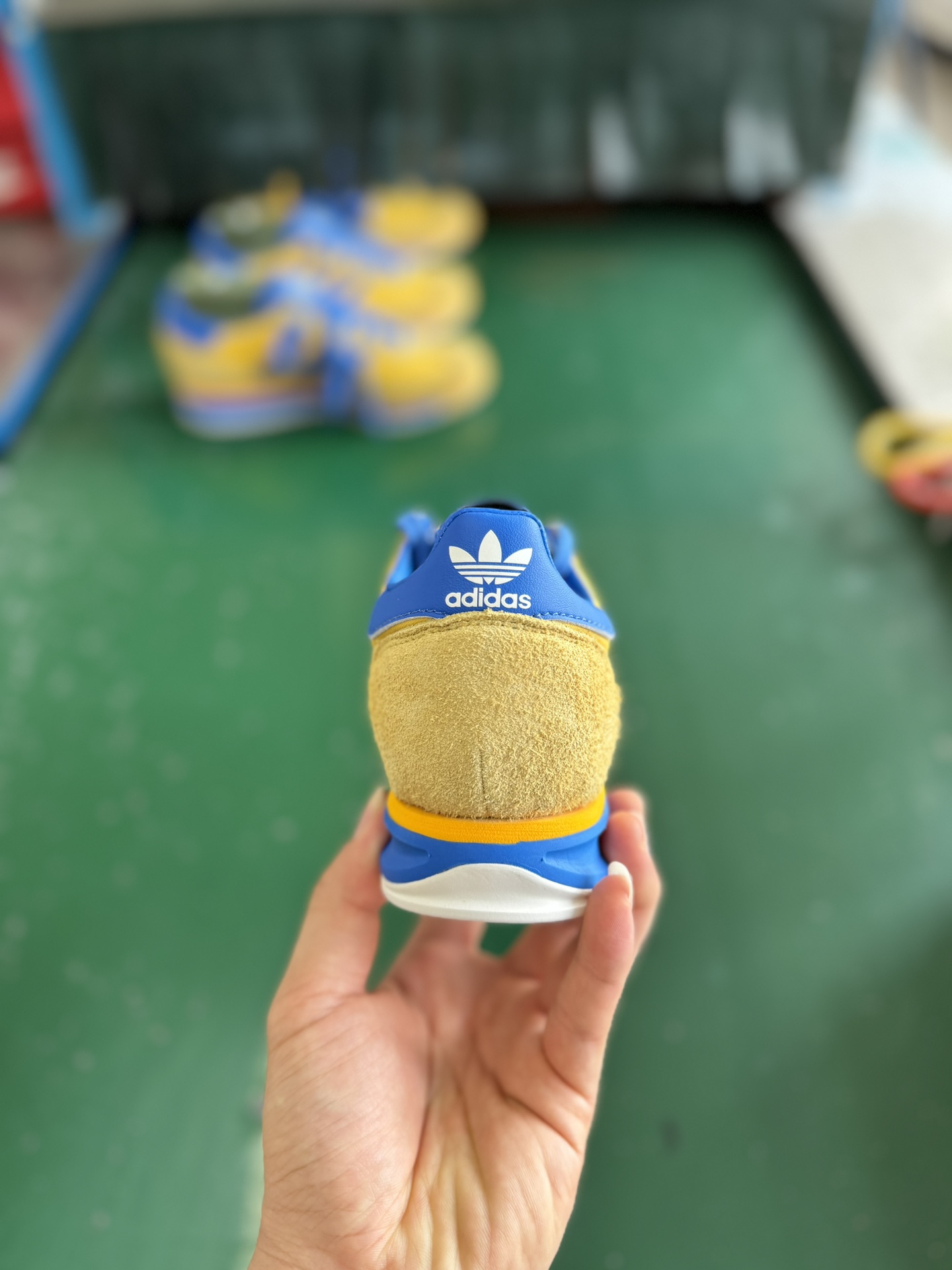 Adidas Originals SL 72 RS: Retro Running Shoes in Nylon and Suede 7 i1721545286 4758 6