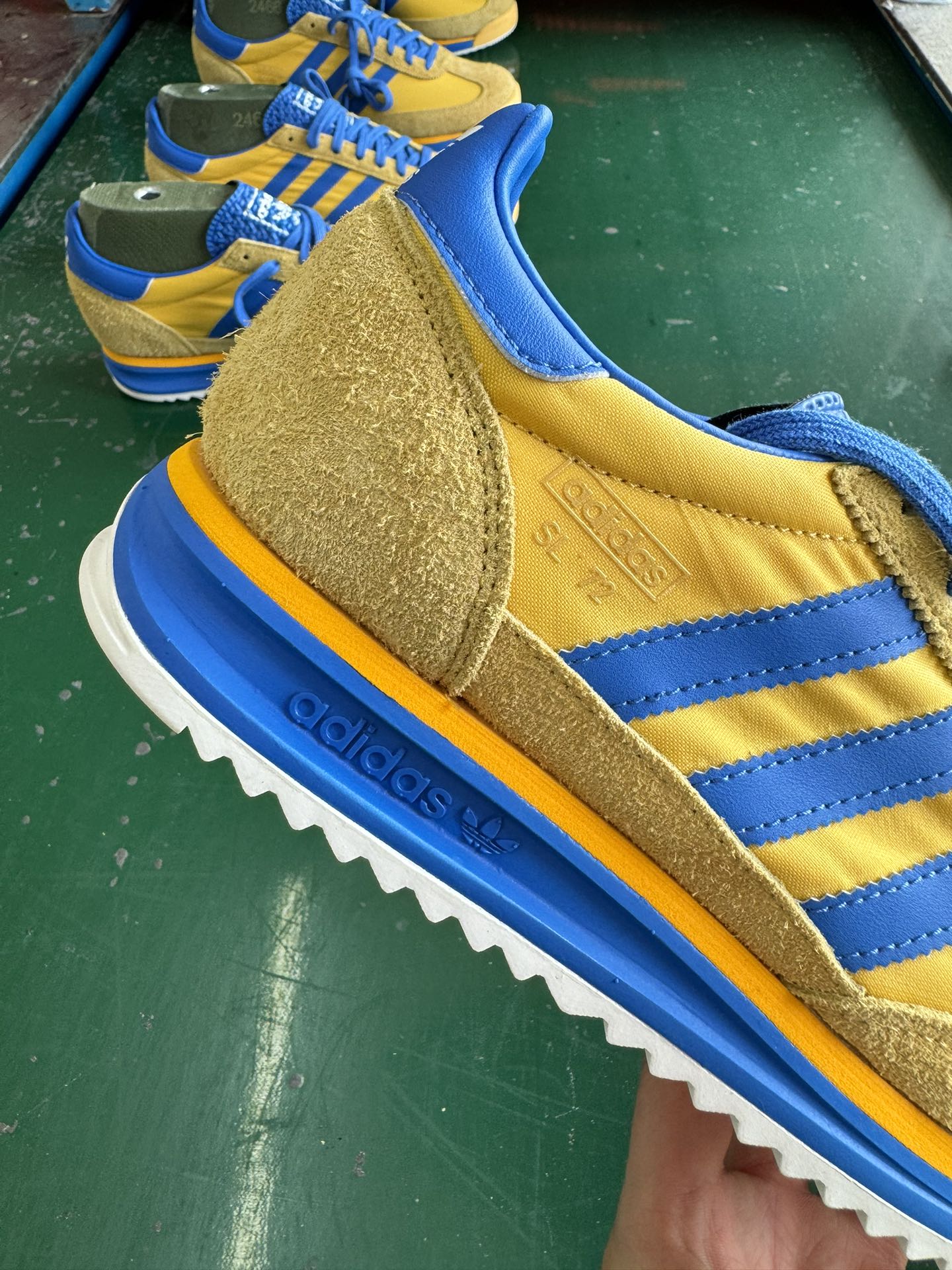 Adidas Originals SL 72 RS: Retro Running Shoes in Nylon and Suede 6 i1721545286 6603 5