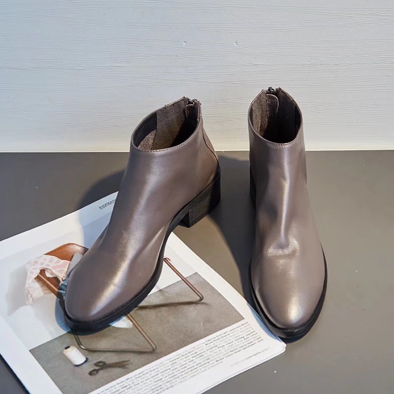 Stylish Calf Skin Shoes Offer: Soft, Comfortable, and Elegant in Various Sizes and Colors