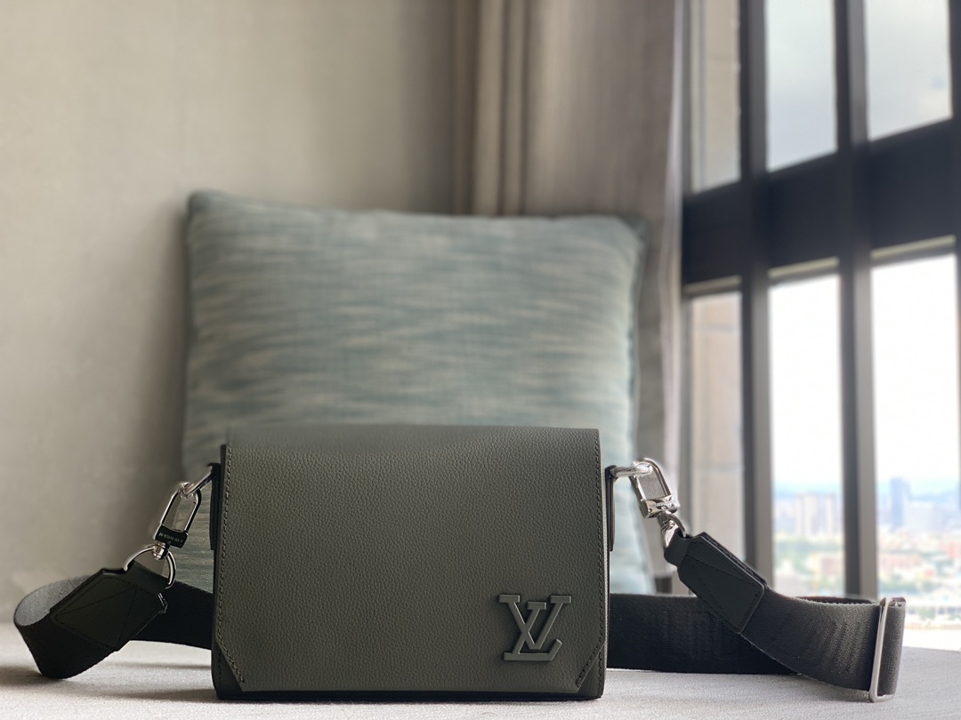 루이비통(CD) M25125 가방 Louis Vuitton Bag