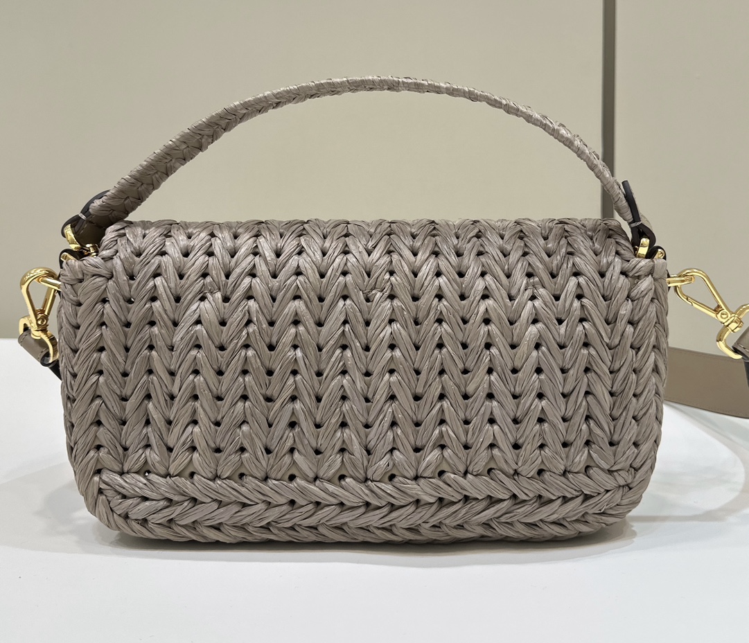 [Fendi Women
