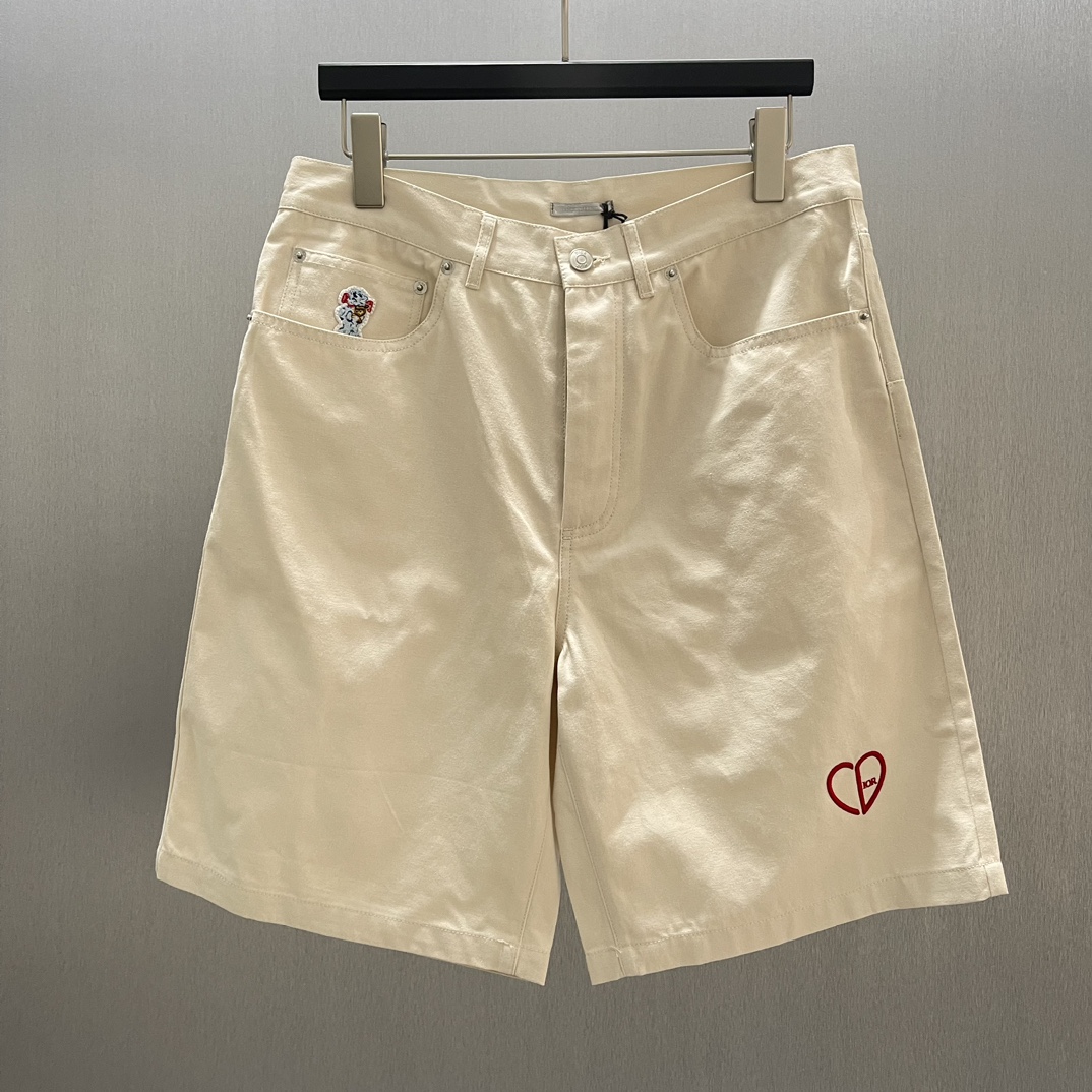 🧧Sr. Pantalones cortos bordados con estampado Bobby del perro D*or TAMAÑO: 29-32 Estos pantalones cortos son un nuevo …