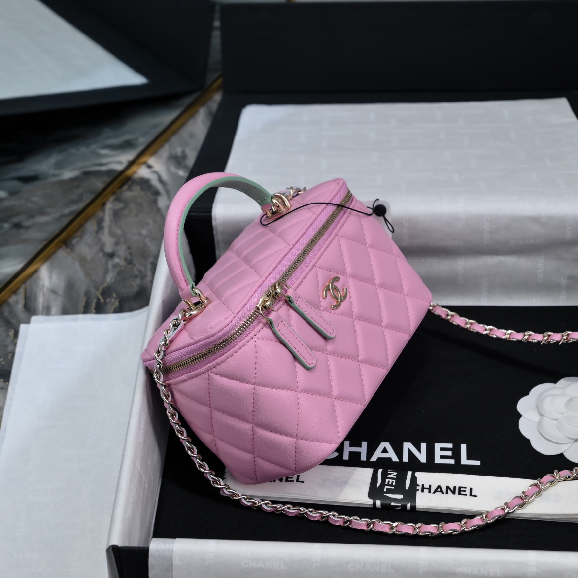Chanel Style Black Leather Wallet Bags detail image 3 from source 776530