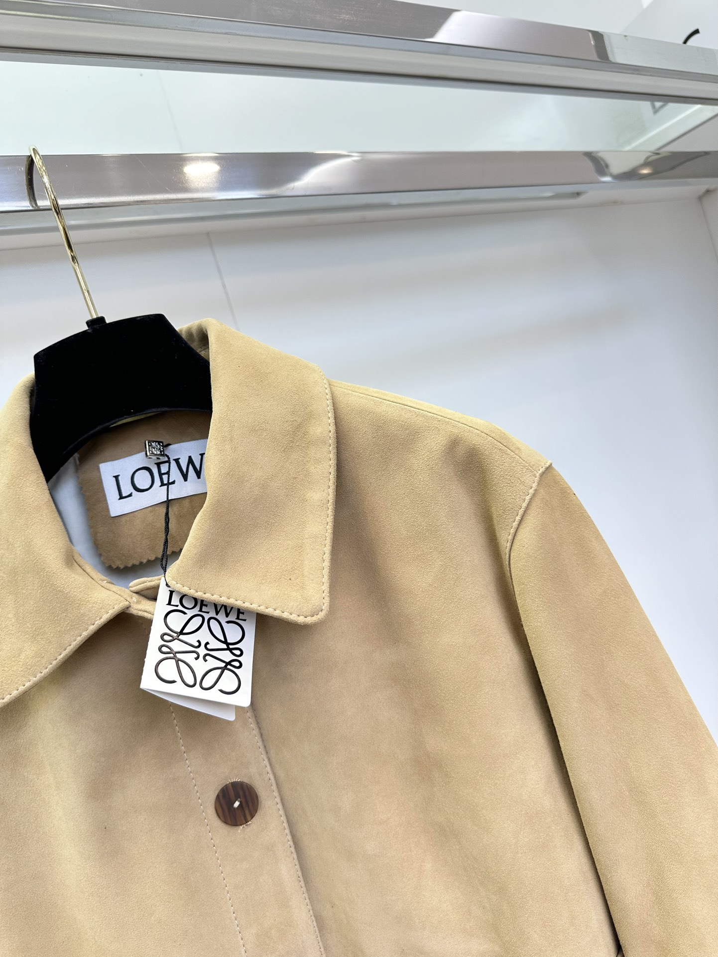 Loewe Suede Shearling Sheepskin Jacket - Elegant Women's Outerwear 6 i1721631038 8449 4