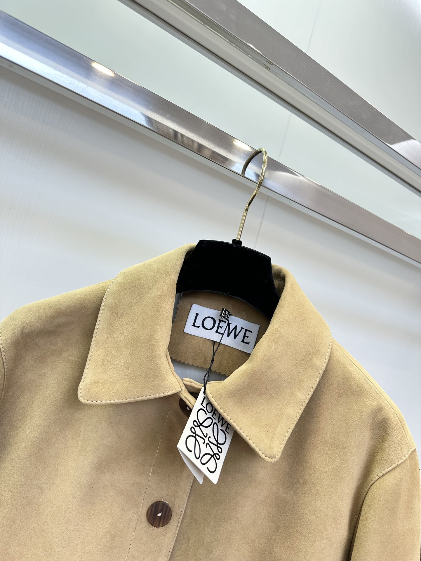Loewe Suede Shearling Sheepskin Jacket - Elegant Women's Outerwear 5 i1721631038 9827 3