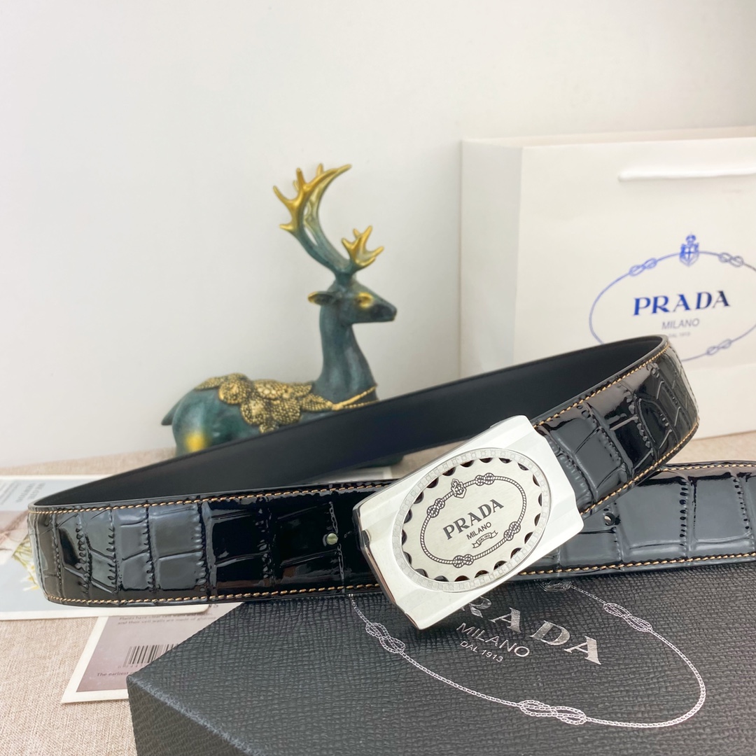 普拉达💕 特种皮腰带系列 ，原厂五金精品不锈钢扣，手感柔软舒适 宽3.8CM。