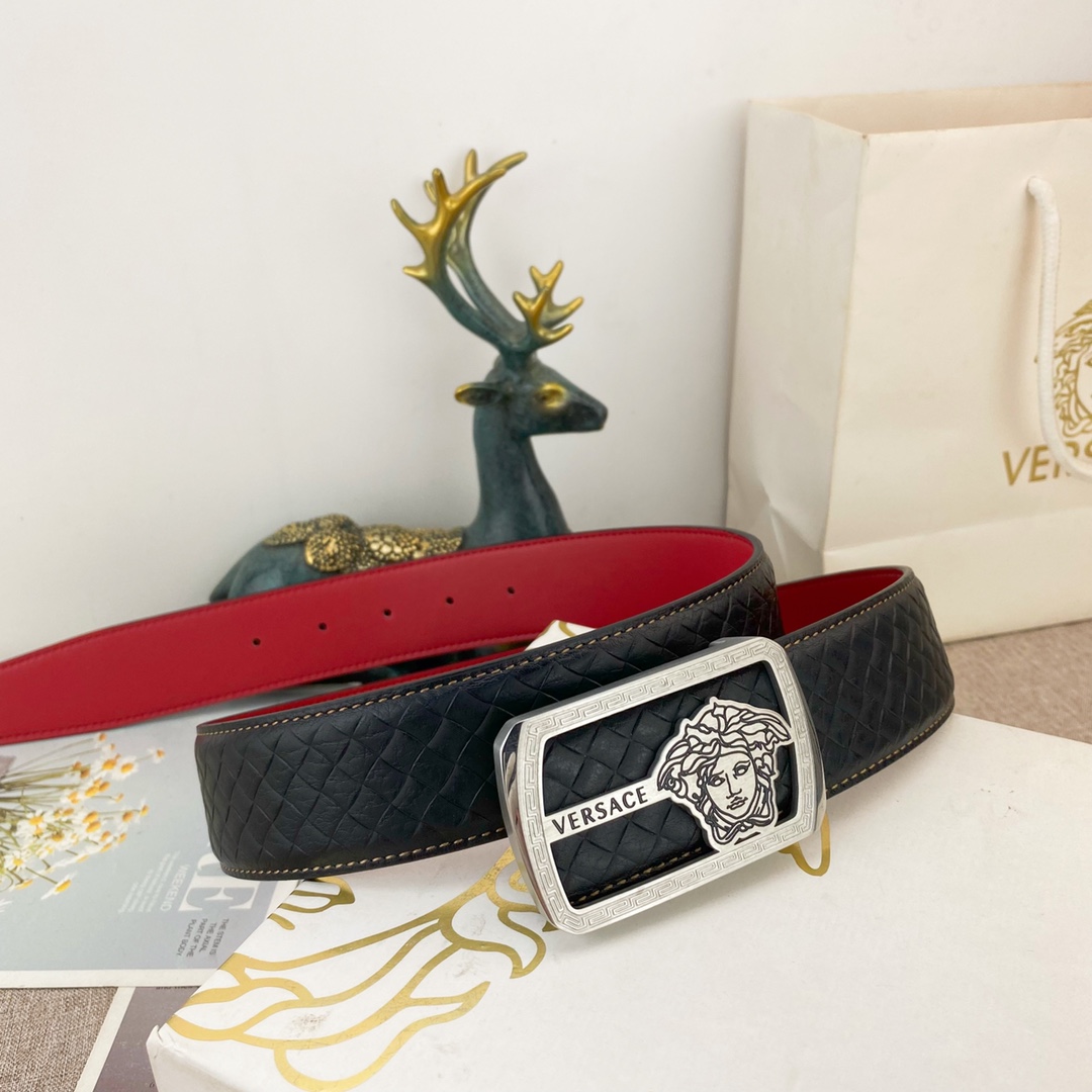 范思哲💕 特种皮腰带系列 ，原厂五金精品不锈钢扣，手感柔软舒适 宽3.8CM。