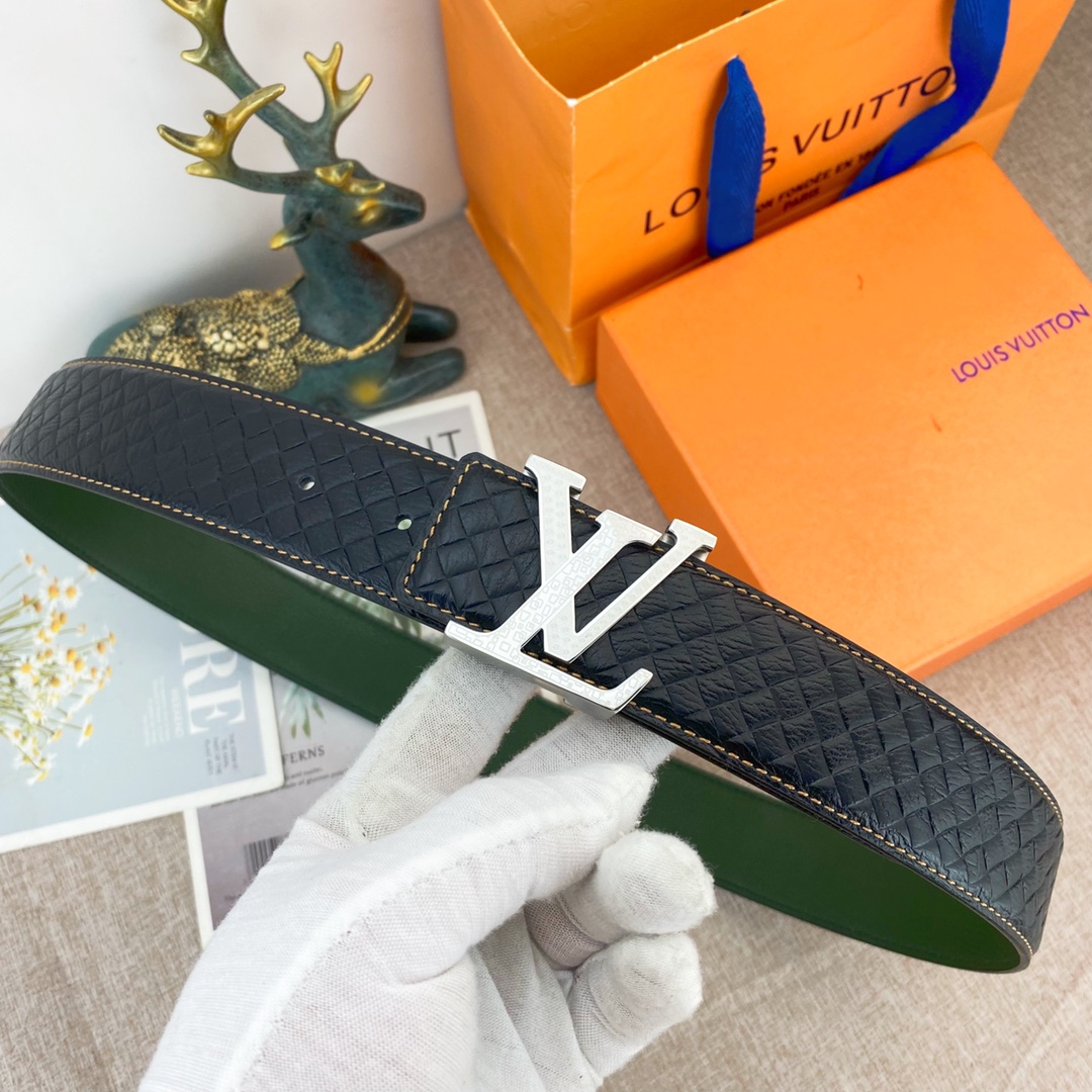 LV💕 特种皮腰带系列 ，原厂五金精品不锈钢扣，手感柔软舒适 宽3.8CM。