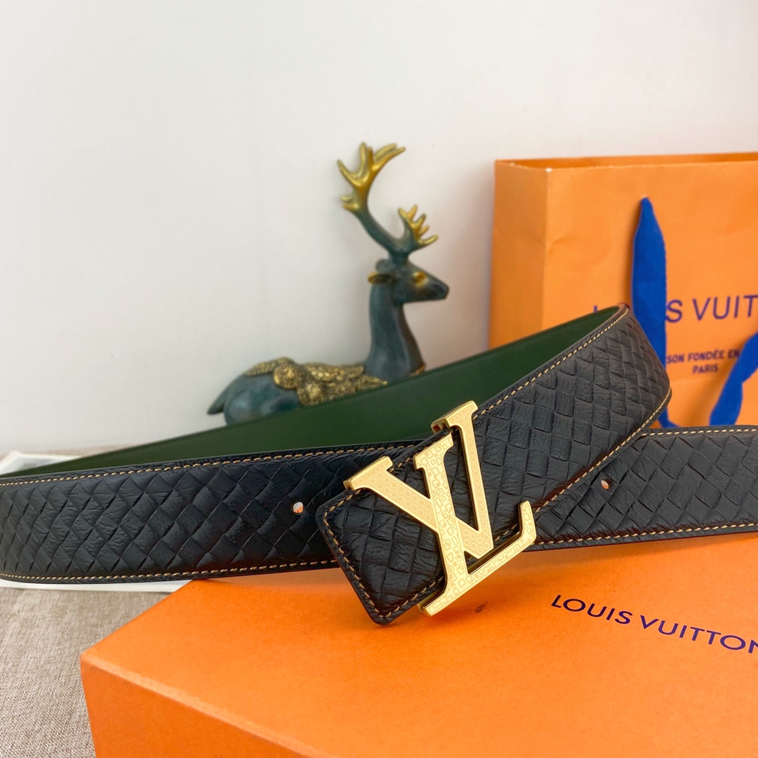 LV💕 特种皮腰带系列 ，原厂五金精品不锈钢扣，手感柔软舒适 宽3.8CM。