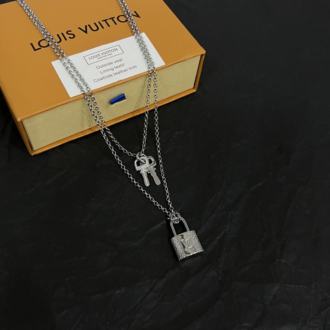 Buy the Best High Quality Replica
 Louis Vuitton Jewelry Necklaces & Pendants for sale online
 Vintage