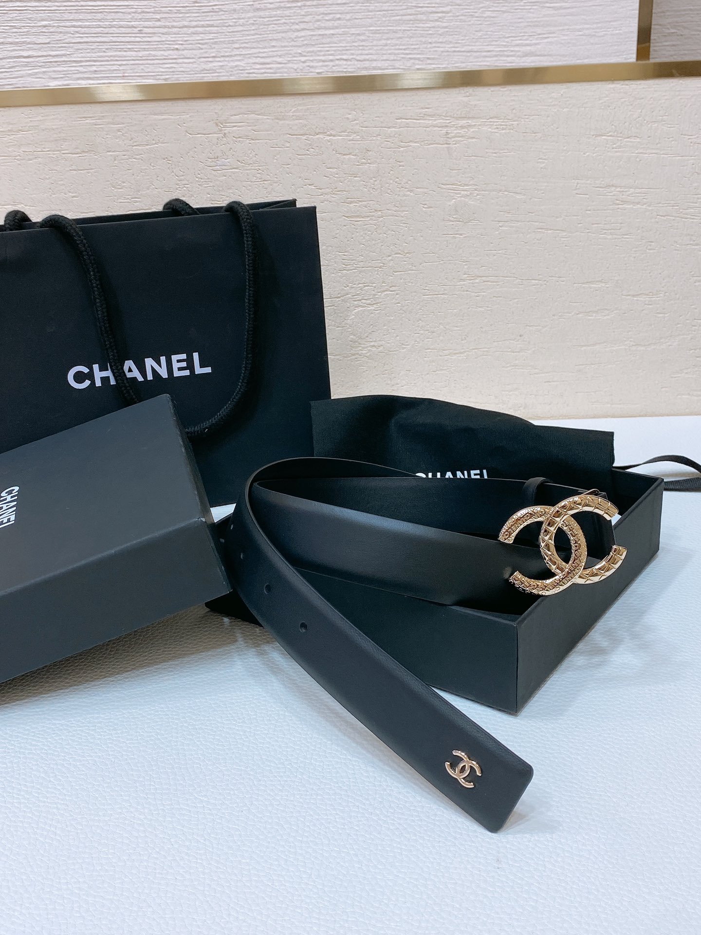 Chanel24c黄铜金属logo搭扣黄铜金属进口胎牛皮平纹带身CC尾巴logo手感柔软细腻3.0cm