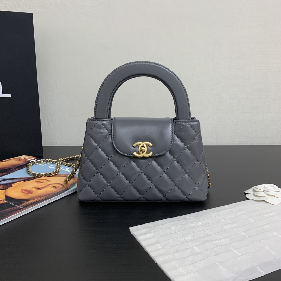 Bolso grande Kelly con rombos de 23k en stock. Esto es algo que tengo que guardar para mí [tímido]. Es una réplica del …