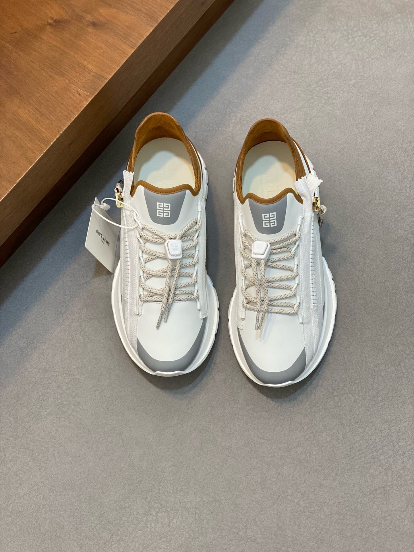 NO:218718,Brand GIVENCHY Color Original Color Number 39-44 Customized 38.45.46 Price Material Givenchy Top-level Original Product!  The upper of the high-quality sports shoes is made of cowhide spliced ​​fabric and breathable mesh fabric inner cowhide feet, original air cushion outsole, fashionable, simple and elegant style, versatile, Givenchy casual shoes, given, given, given, sneakers, cowhide19860909品牌GIVENCHY 颜色 原版配色 码数39-44定做38.45.46 价格 材质纪梵希顶级·原单货！精品好货运动鞋鞋面采用牛皮拼接布面料透气网布内里 牛皮垫脚 原版气垫大底 版型时尚简洁大方 百搭款,纪梵希休闲鞋,givenchy,givenchy,sneakers,cowhide,Men's shoes