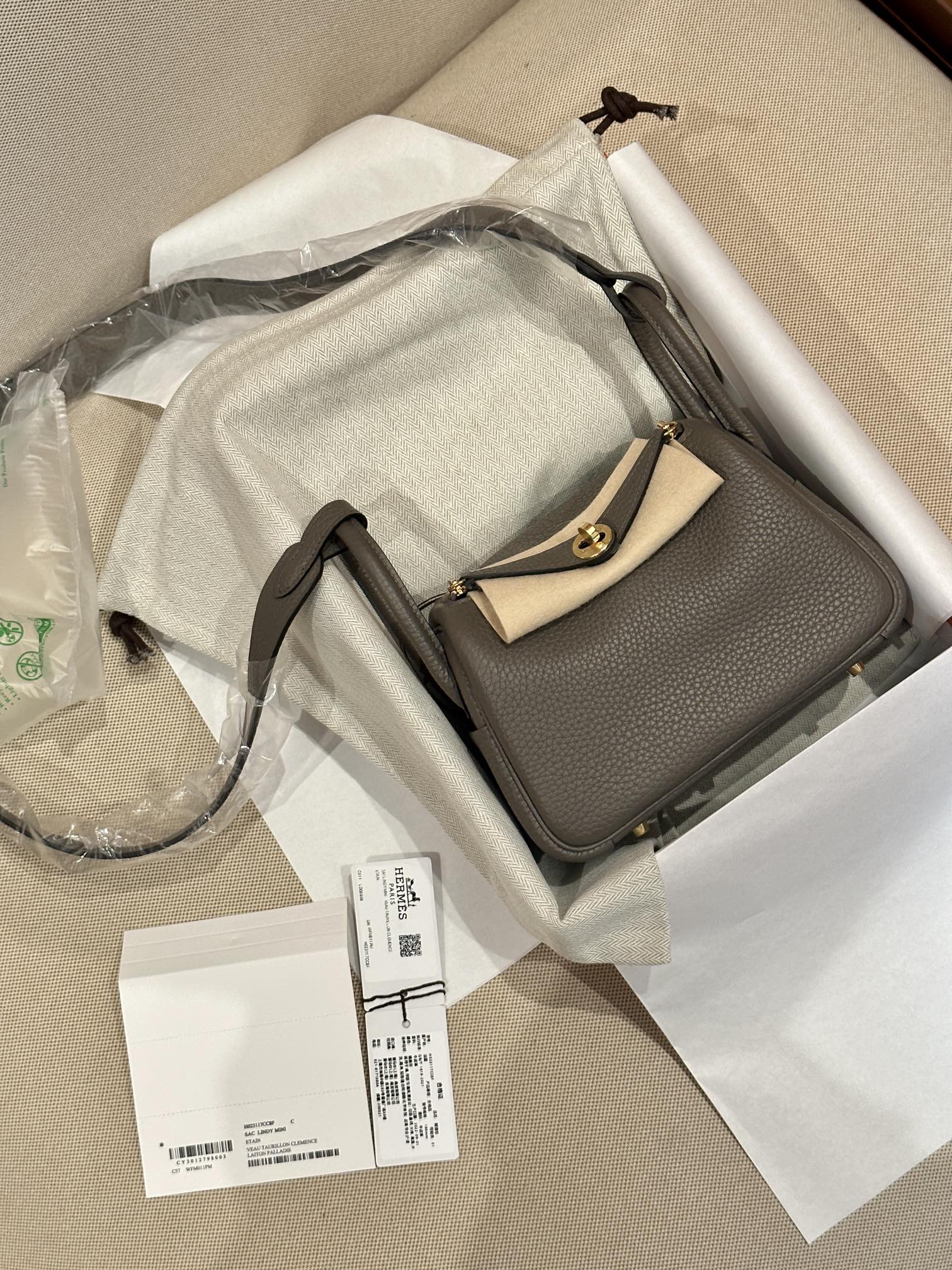 Hermes Lindy Etain mini crossbody everyday