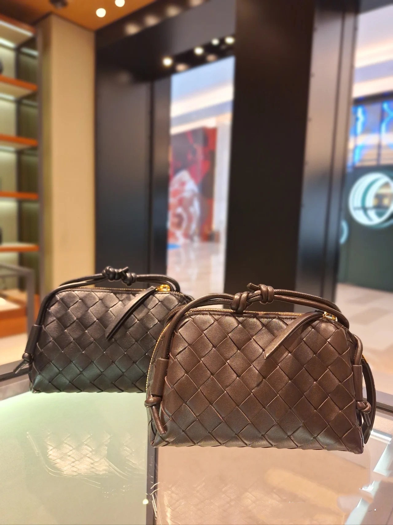 Bottega Veneta Product _d9wqfAXMi4uKxFD2GDeezCr7QTv89eTWQWRGg5w