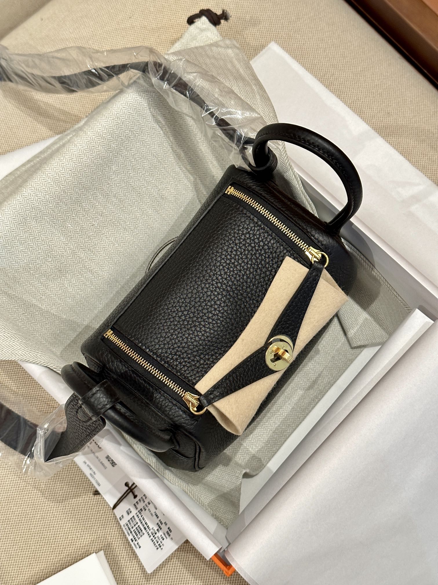 Hermes Lindy Black mini shoulder everyday