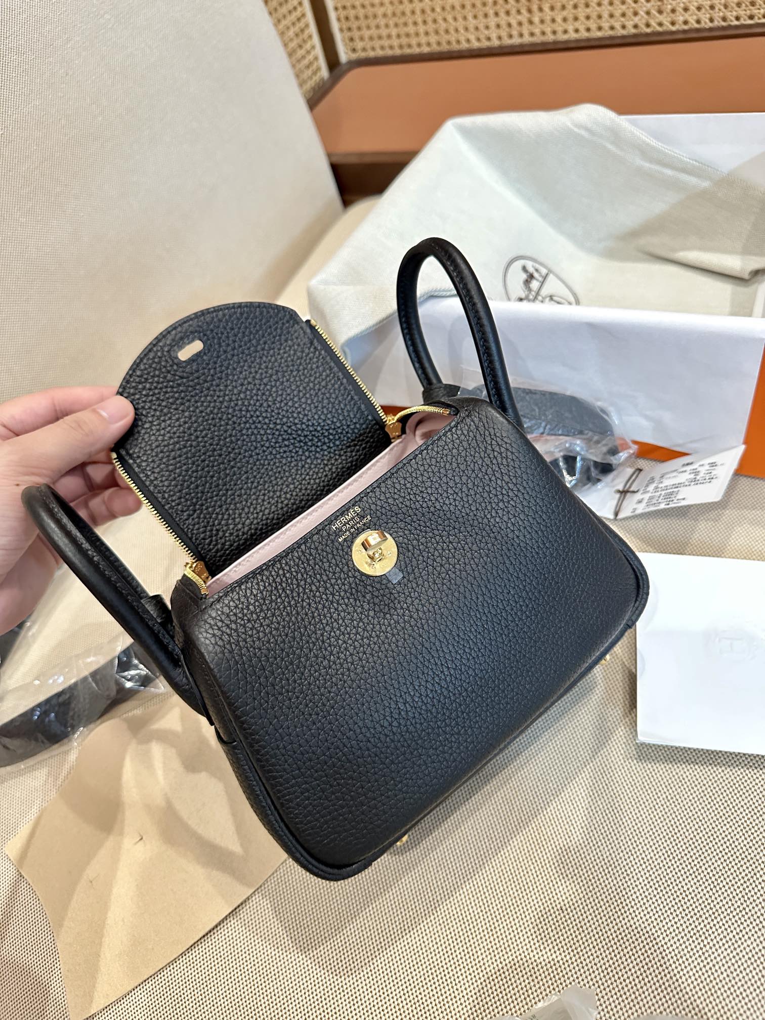 Hermes Lindy Black mini shoulder everyday